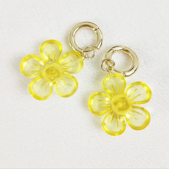 Nakamol Yellow Gummy Flower Earrings Gold Hardware Crystal Gem Stud Large New - Picture 7 of 9